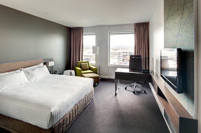 pullman adelaide review