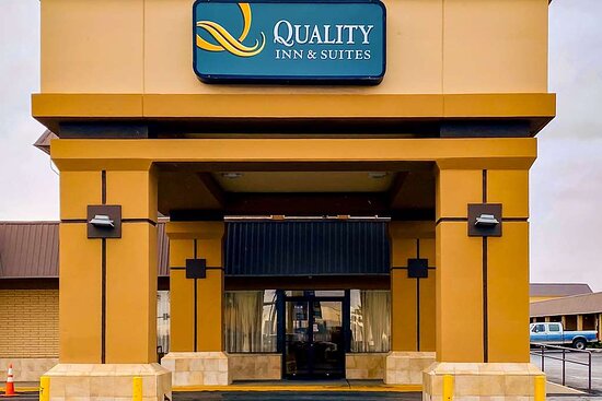 quality inn & suites airport