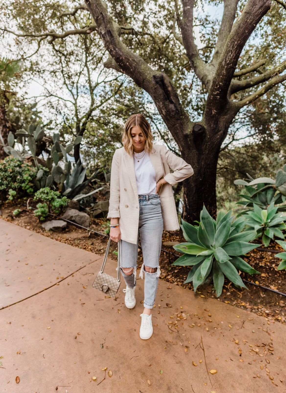 sam edelman white sneakers