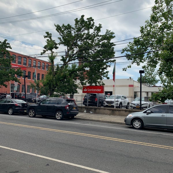 santander bank branch newark photos