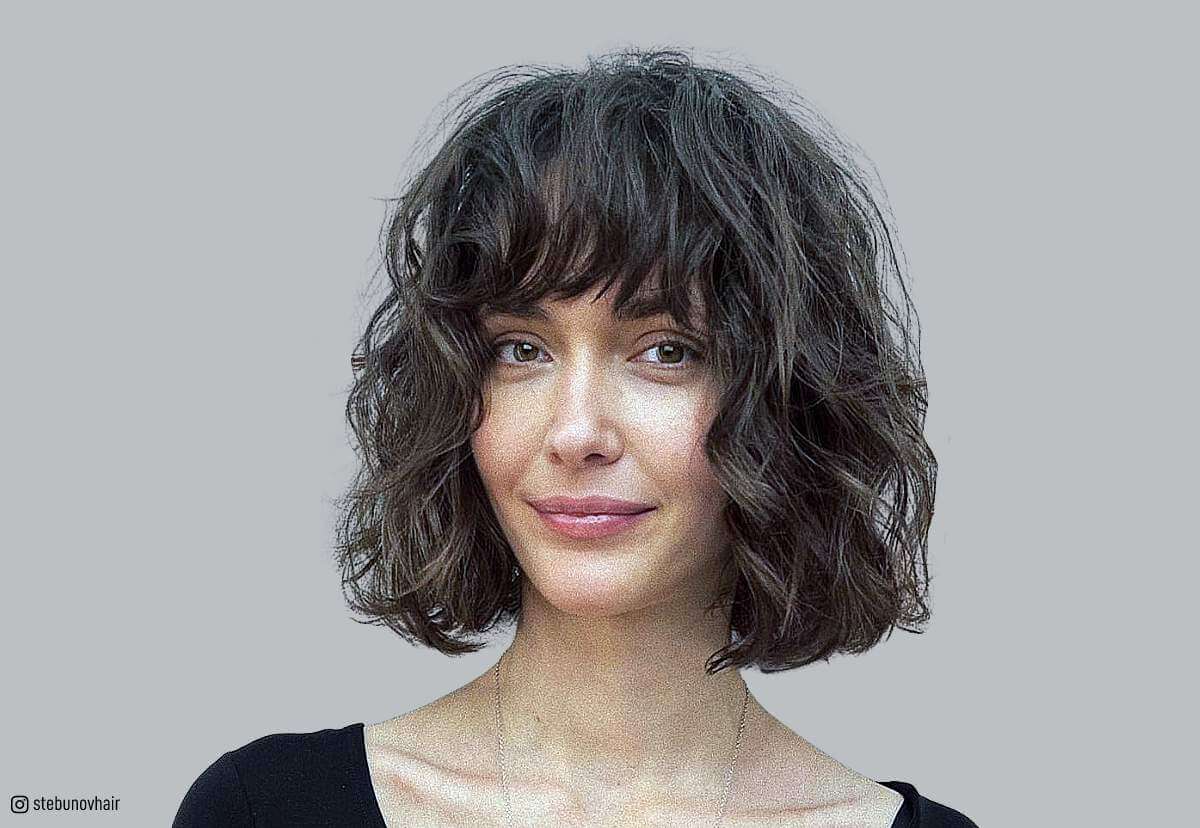 short wavy hair with bangs