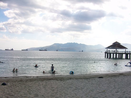 subic public beach resort