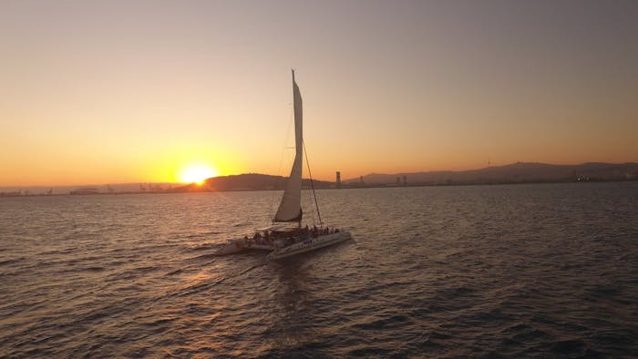 sunset jazz cruise barcelona