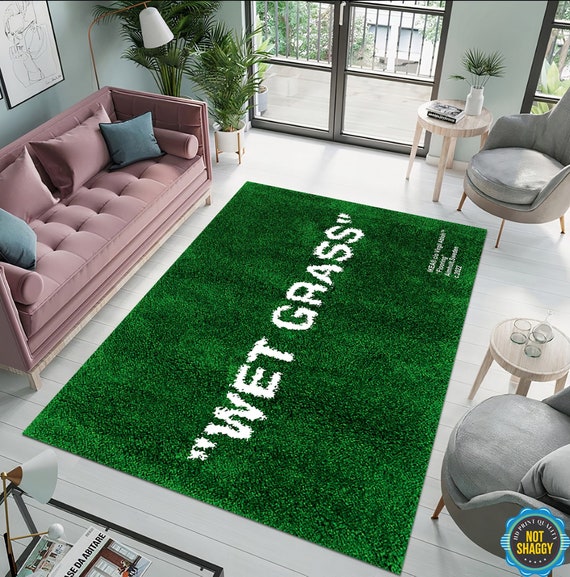 tapis wet grass