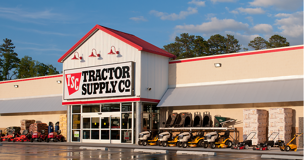 tractor supply plainwell mi