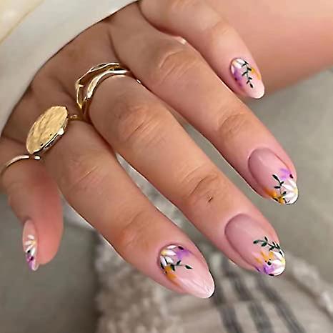 uñas nude con flores