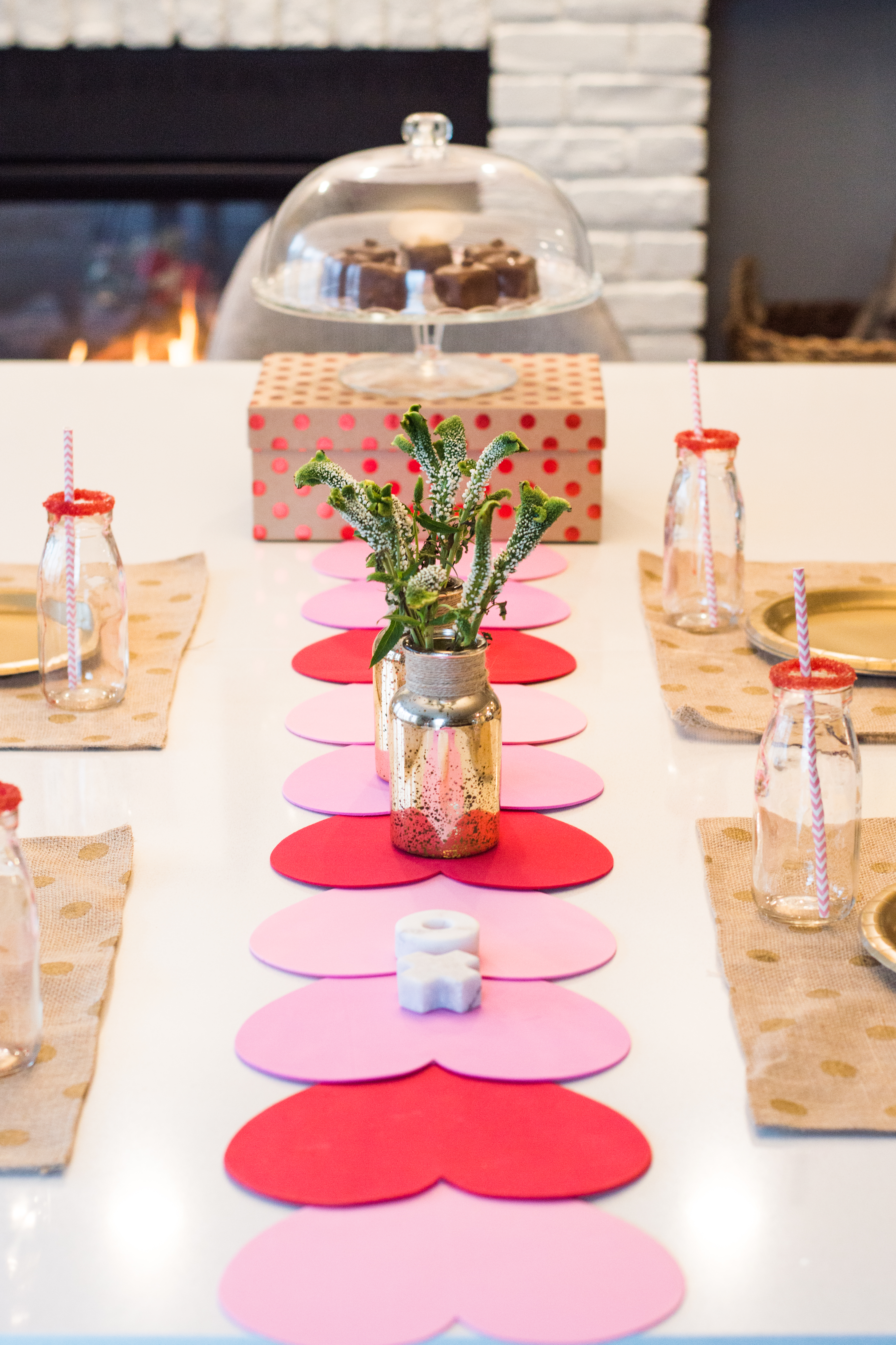 valentine table linens