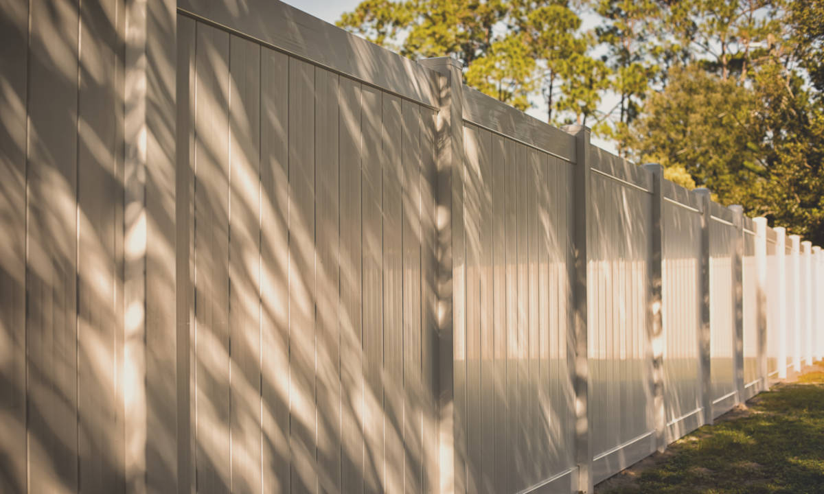 vinyl fence cost estimator