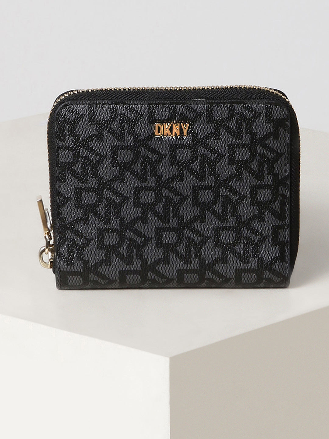 womens dkny wallet